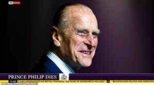 Hoàng thân Philip 99 tuổi, cả 1 đời yêu thương nữ hoàng Elizabeth II